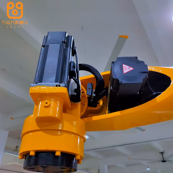 Pièces de bras de robot industriel pour le chargement et le déchargement avec d'autres équipements auxiliaires